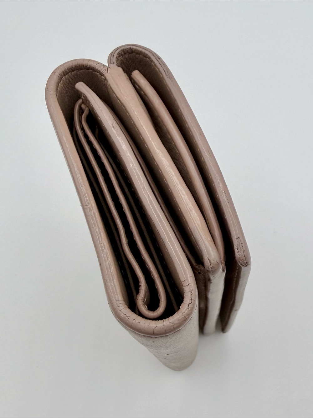 Saint Laurent l Trifold mini Wallet-Taupe Leather - Picture 6 of 16
